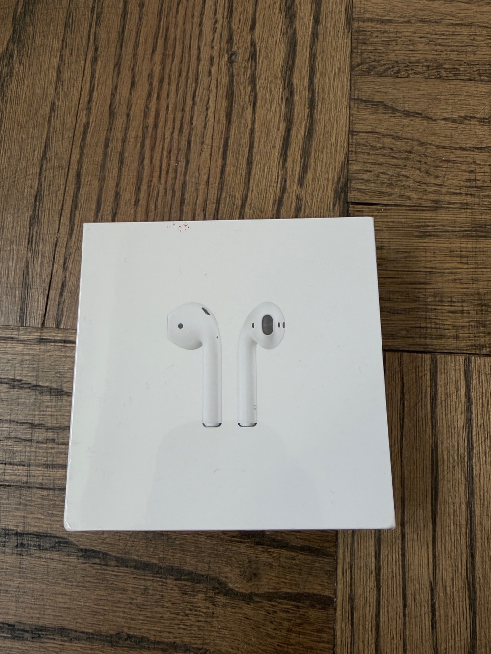 Apple White Wireless Earbuds with Charging Case